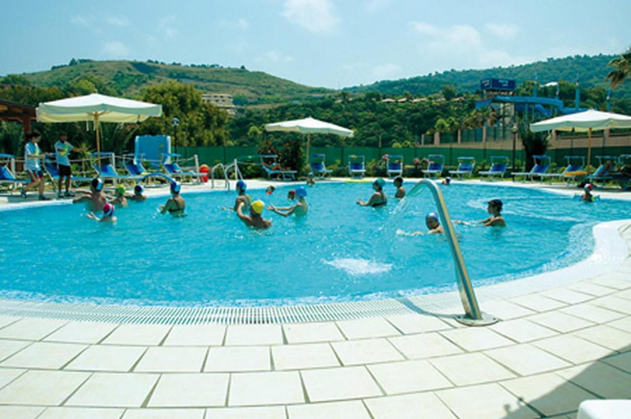 Residenza Marinella Aparthotel Zambrone Luaran gambar