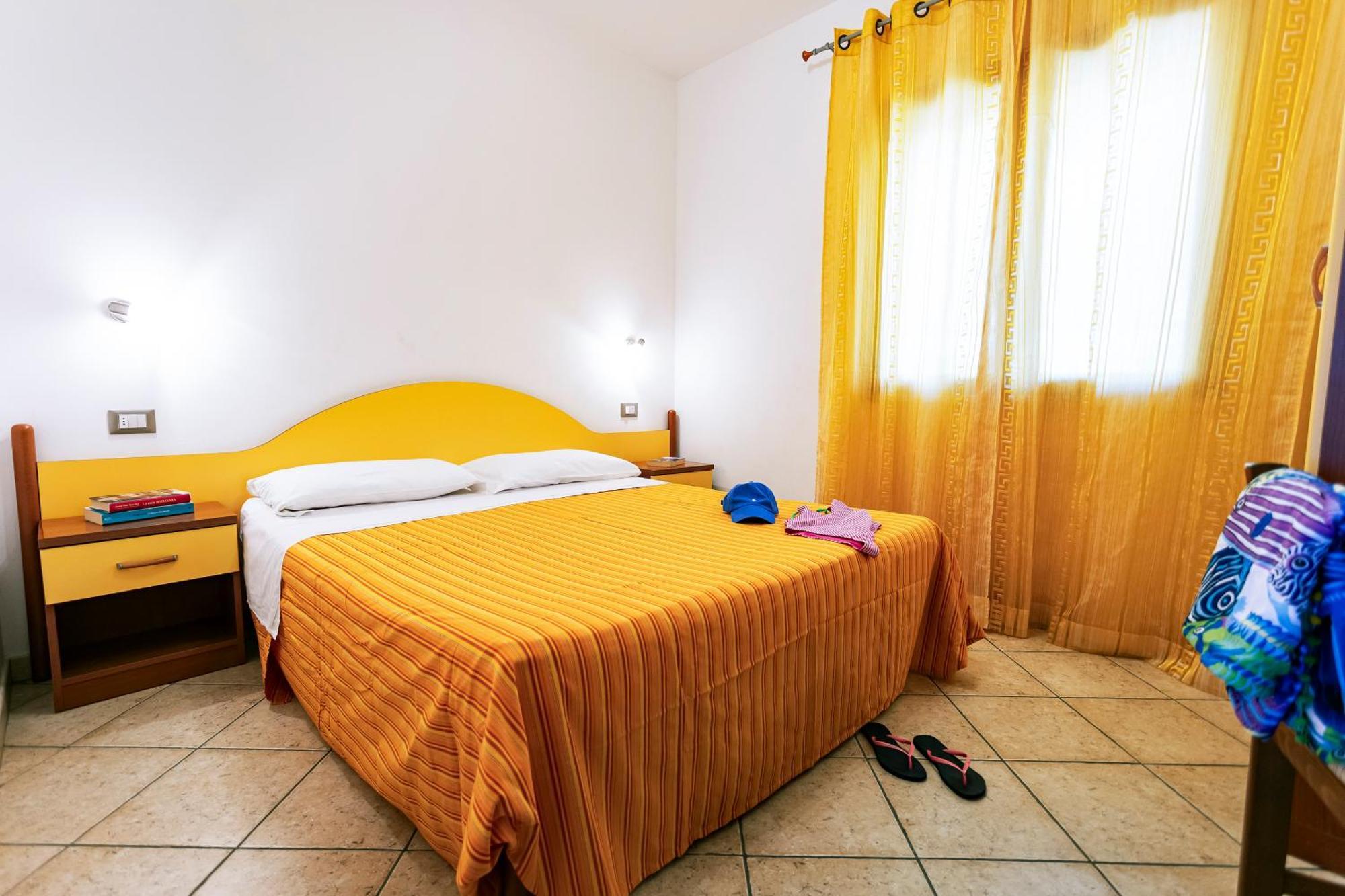 Residenza Marinella Aparthotel Zambrone Luaran gambar
