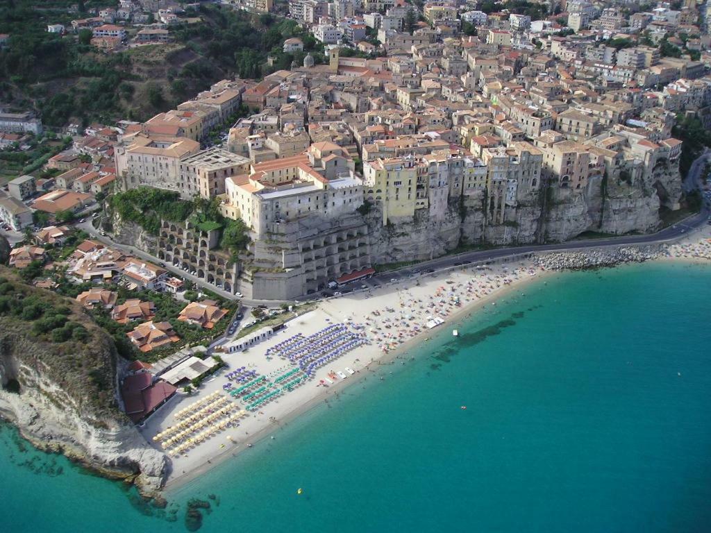 Residenza Marinella Aparthotel Zambrone Luaran gambar